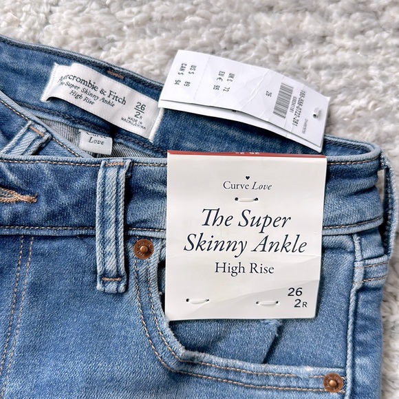 Abercrombie & Fitch- The Super Skinny Ankle High Rise Curve Love - Picture 3 of 3